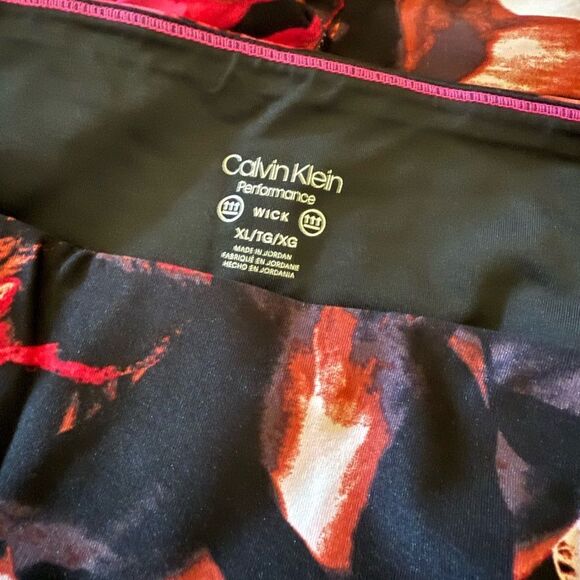 Calvin Klein Performance Leggings - Picture 2 of 4